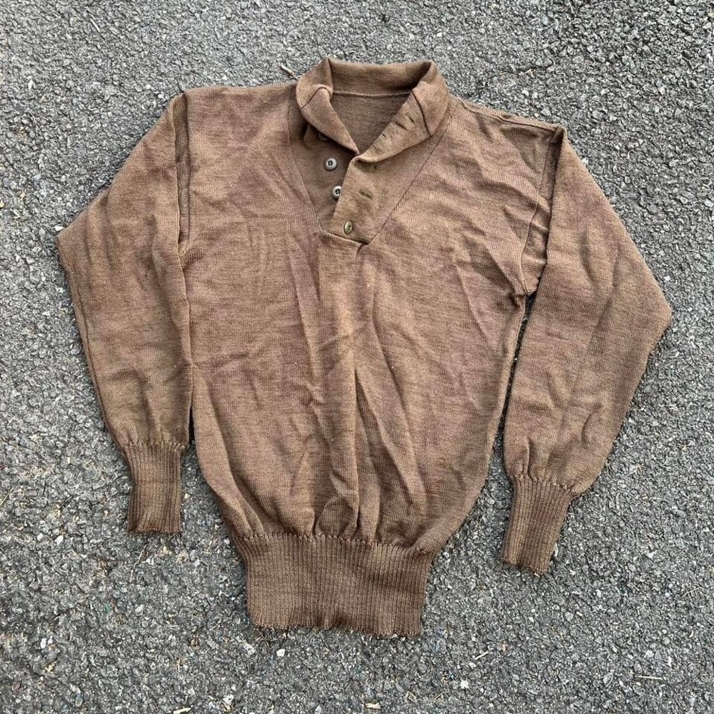 True Vintage 1940s USMC Cotton Under Shirt Henley size S-M